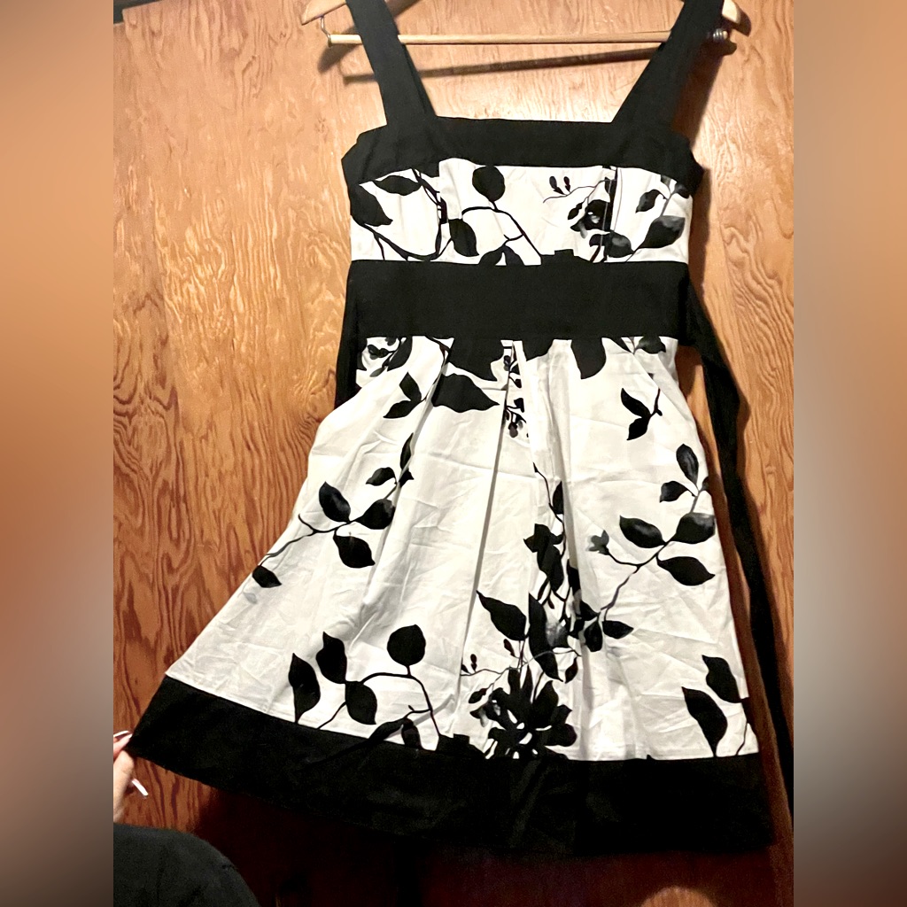 Nwot Speechless Semi-Fancy Event Dress. Black, White & Gray. Juniors Size 3